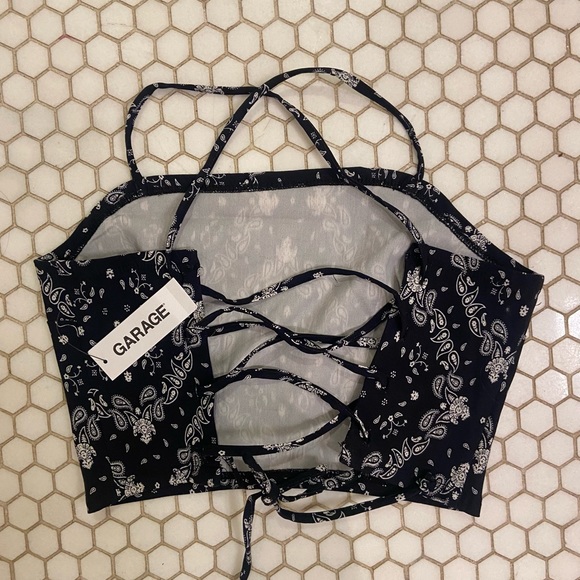 NWT. Garage bandanna style crop top in navy blue - Picture 2 of 3